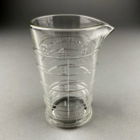 Vintage Eastman Kodak Co. 4 oz Glass Measuring Beaker - Picture 3 of 3